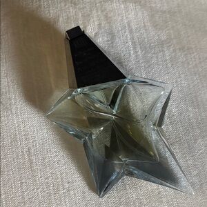 Angel Eau de parfum Star-Shaped Glass Accent in